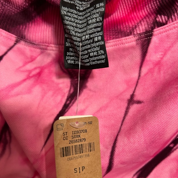 NWT Pink by Victoria Secrets Tye Dye Leggings - Picture 4 of 6